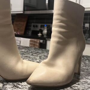 Marc Fisher Ulani heeled bootie, pointed toe- size 7.5